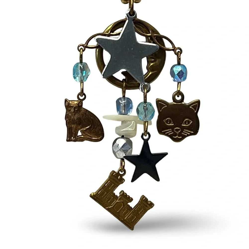 Vintage Isle of Magic Charm Necklace